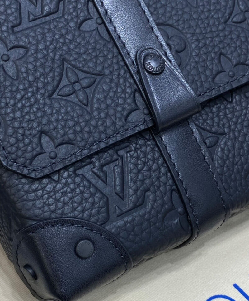 Louis Vuitton Trunk Messenger M57726 Black